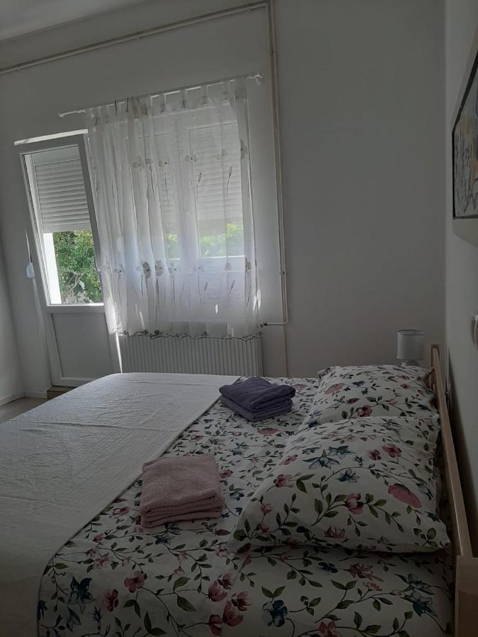 Apartment Maslina Biograd Na Moru Luaran gambar
