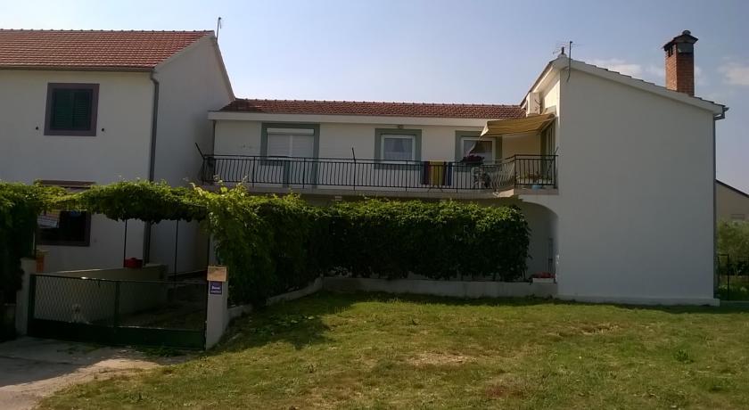 Apartment Maslina Biograd Na Moru Luaran gambar