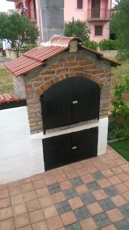 Apartment Maslina Biograd Na Moru Luaran gambar