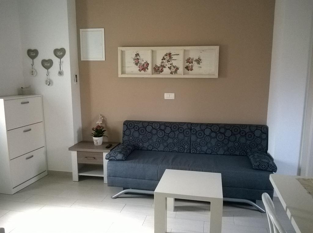 Apartment Maslina Biograd Na Moru Luaran gambar