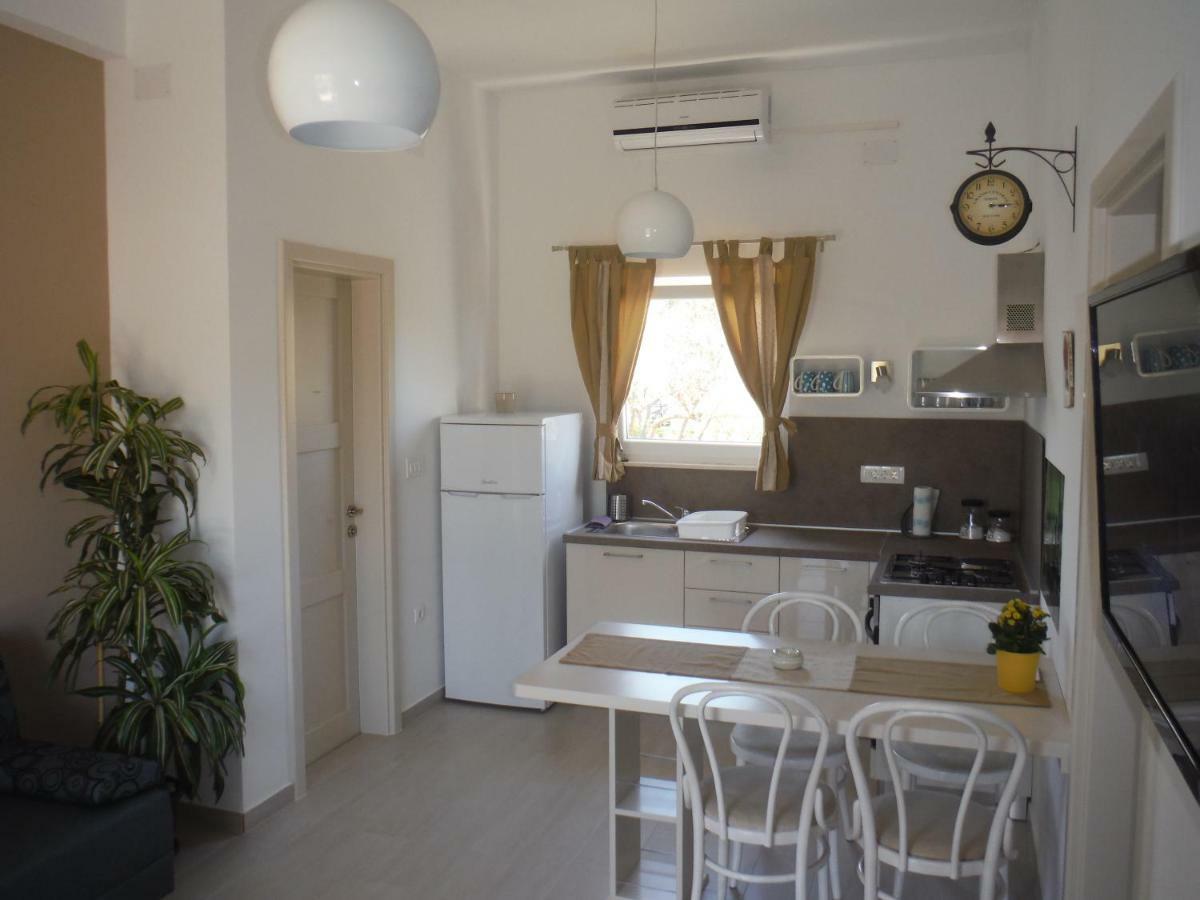 Apartment Maslina Biograd Na Moru Luaran gambar